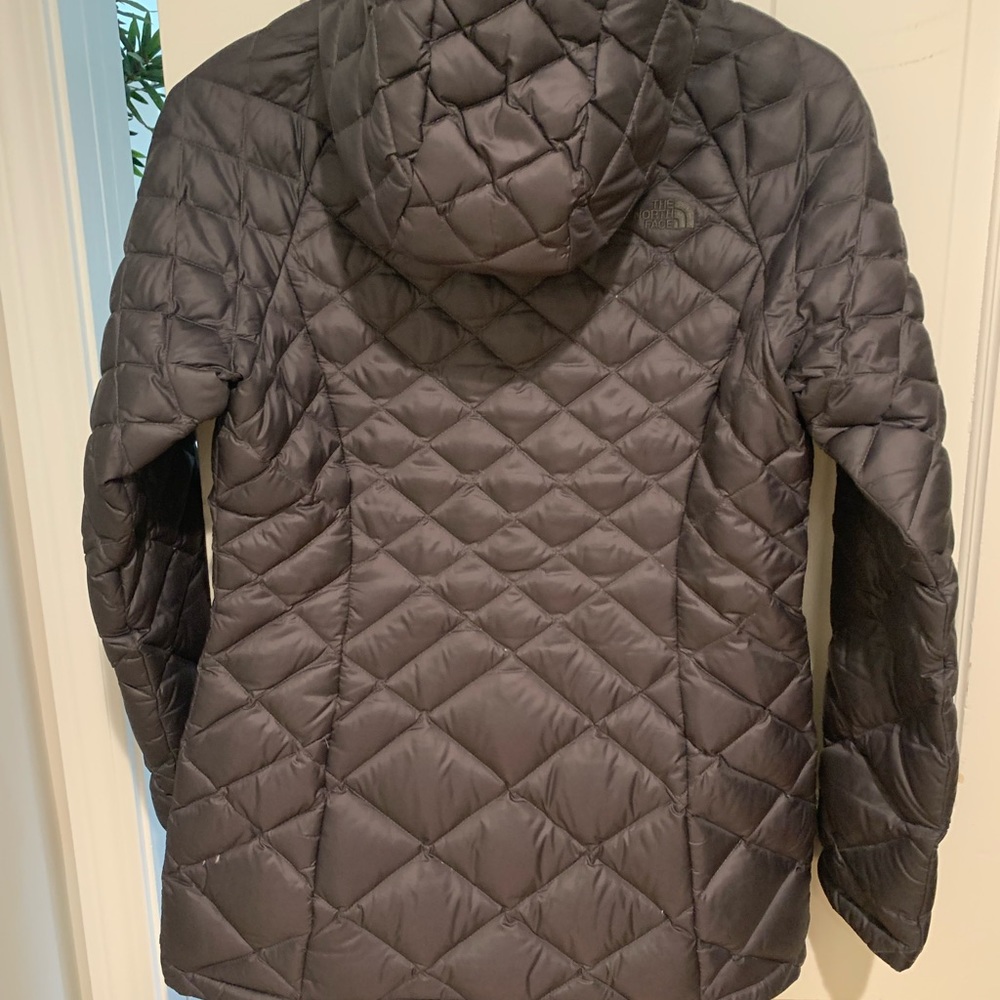 North Face Thermoball Fitted Jacket - image 2